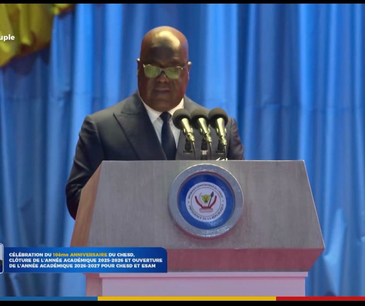 JohnNgombua1's tweet photo. Ne pas laisser les autres penser notre sécurité à notre place. Pour les 10 ans du #CHESD, Félix Tshisekedi martèle l'exigence d'une pensée stratégique nationale, libre et autonome au service des intérêts vitaux de la RDC. #Kinshasa #ESAM #FARDC #10ansCHESD #LéopardsNumériques https://t.co/DcXdimznc8