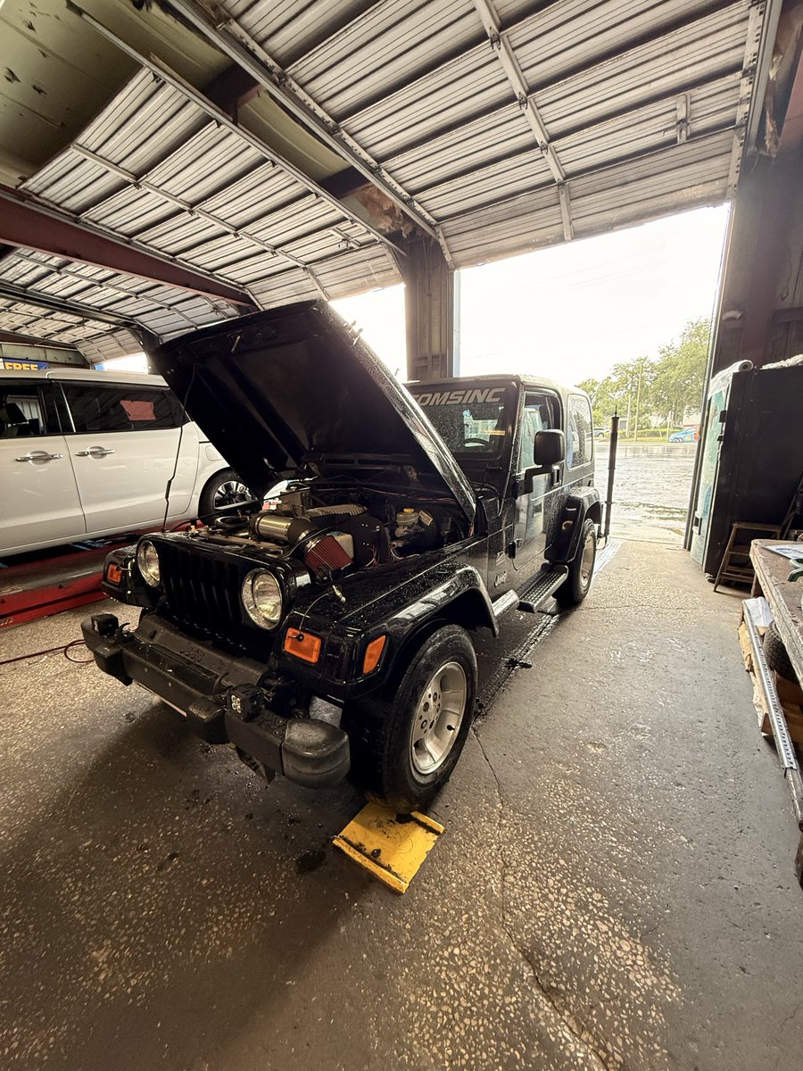 MacFromFL's tweet photo. Been working at a tire and auto shop for the last 3 weeks. After leaving Publix after 4 years. And I couldn’t be happier. Now check these out https://t.co/NMN7w07Y66