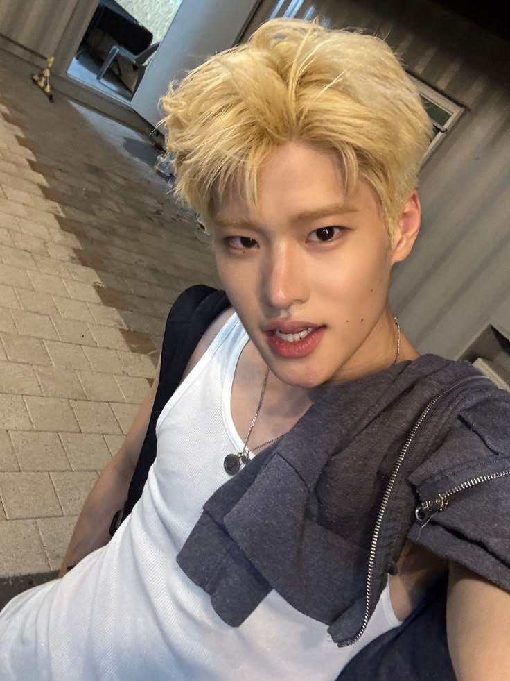 tuinuixx99's tweet photo. จะบลอนด์​ไหน​ เค้าก็รัก https://t.co/VgTHxhMPy5