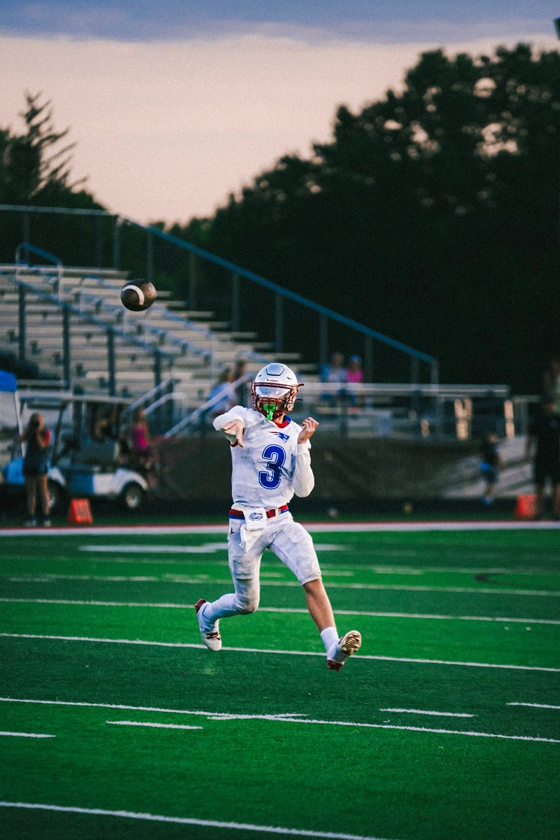 cswaffshots's tweet photo. 📸 CSwaff Shots

Covering high school football across the Miami Valley.

🏈 Live game updates
📸 Sideline photography
🎥 Game-day content

Follow along all season. https://t.co/YfwdhaINyZ