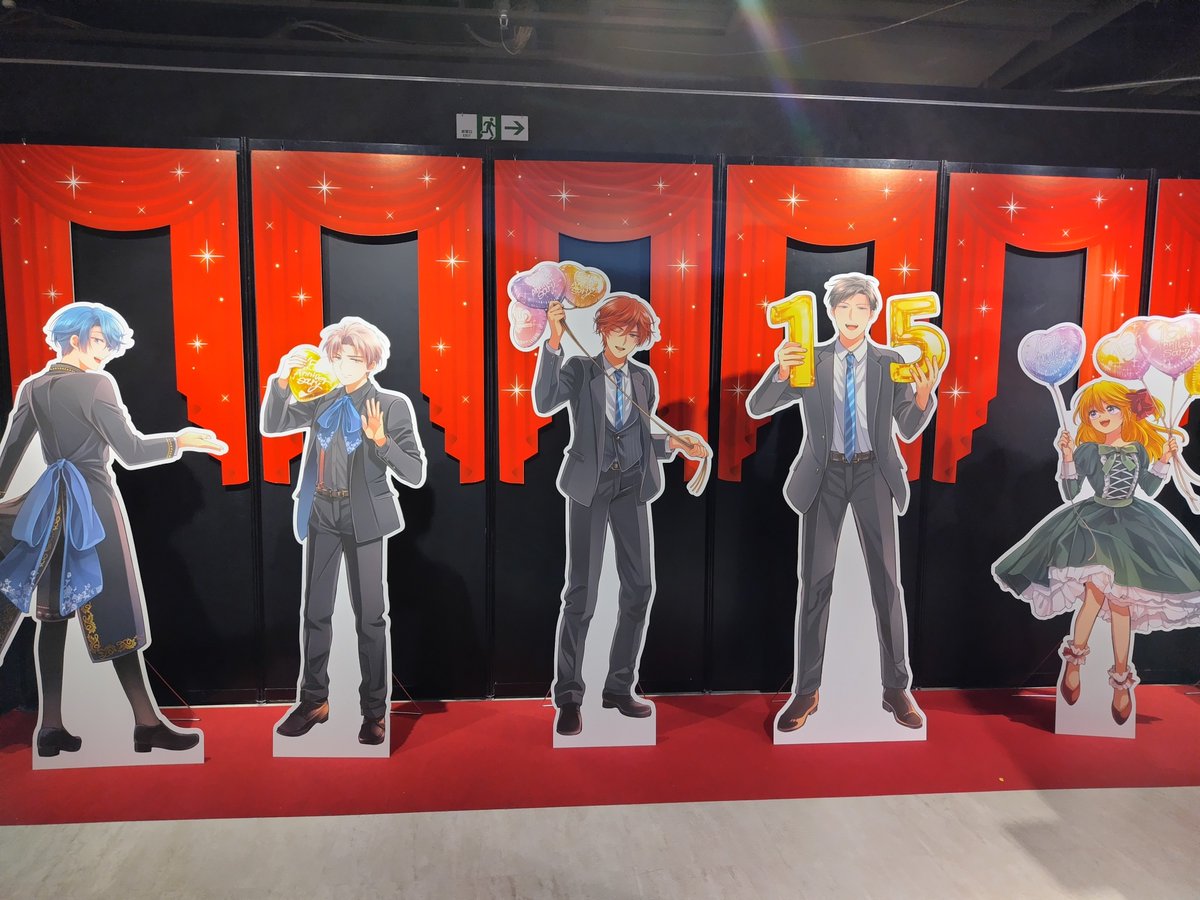 metarou's tweet photo. 時間なくて😭弾丸になったけど今回は行けました！！15周年おめでとうございます✨️✨️✨️
推しはときかれたら、堀ちゃん先輩と答えます😌
おめでとうムービー楽しかった😂 https://t.co/Y8ZqNvlk0x