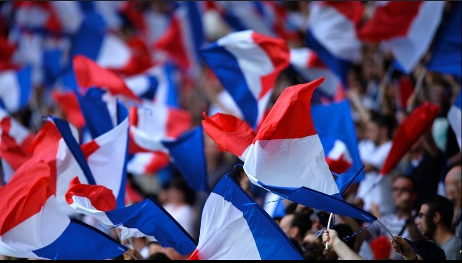 Oxitan30's tweet photo. "Les français de souche n'existent pas"..

On est le seul pays au monde où on essaye de nier l'existence d'un peuple autochtone.

Effacer un peuple, c'est du racisme.

La gauche a la haine de la France et des français. https://t.co/t4E3i3gWPr