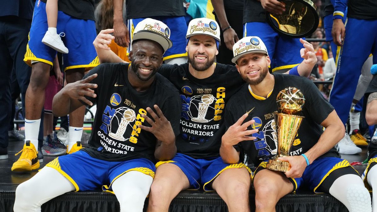 ADW_150's tweet photo. Who’s the best trio here ? https://t.co/qZfuDnw2s4