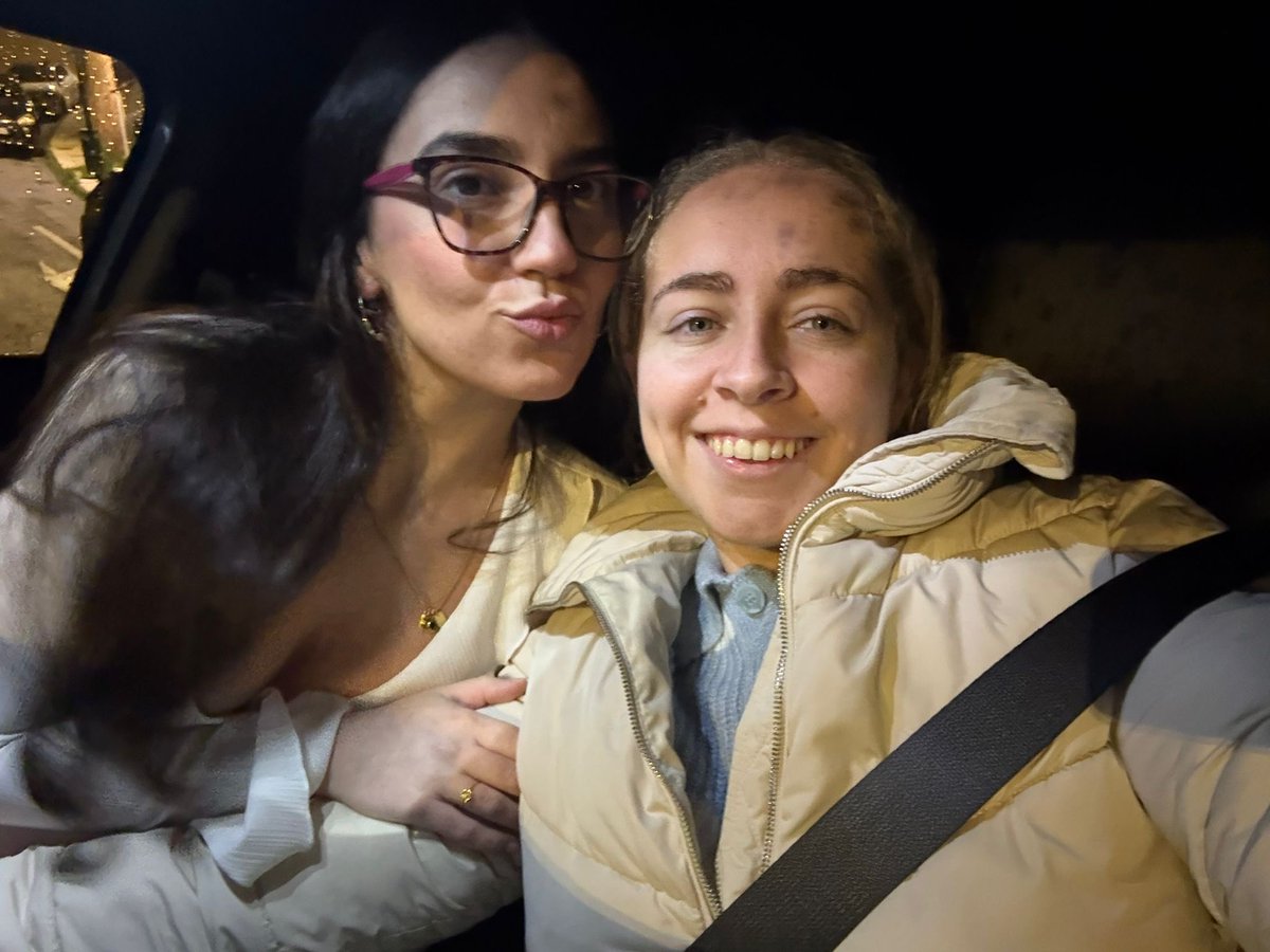 martadgzz's tweet photo. muy muy muy orgullosa de tu esfuerzo y dedicación!! si hay alguien capaz de conseguirlo todo eres tú https://t.co/6qzMT4HqxY