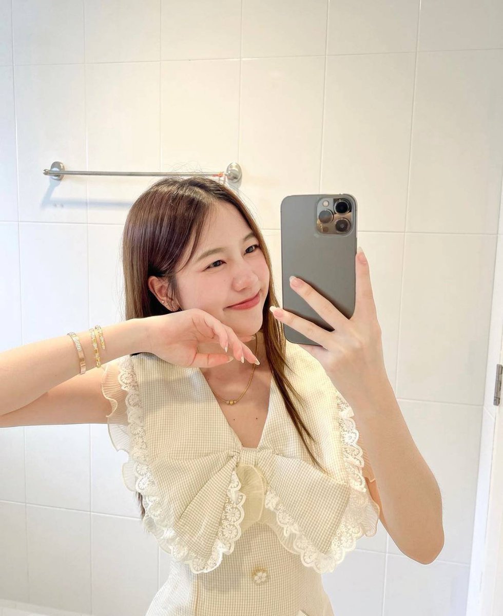 RoyLeep4h's tweet photo. 🌼ezezครีมพรีเมี่ยม เนียนจริงyo🍒
บอกลาวิธีแต่งหน้าแบบเดิมๆ
ใช้แค่ตัวเดียว บำรุงกันแดด 🦋
600/1เจอจ่ายหน้างาน

ไลน์ :  touk213

เพิ่มเพื่อน👇🏻
https://t.co/ryjAS1WtjJ

ไม่ต้องง้อแป้ง กันน้ำกันเหงื่อ
ไม่อุดตันรูขุมขน 💕🦋💕
#รับงานบ่อวิน💥💥  รับงานบ่อวิน💐💐#รับงานหนองก้างปลา🌺 https://t.co/B0TLlrBzkb