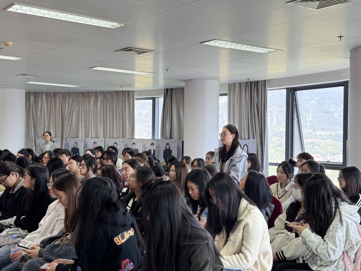 flipside12313's tweet photo. Just wrapped an inspiring workshop on cross-cultural communication! Learned actionable tips to connect better with global teams and networked with amazing professionals. Ready to apply what I’ve gained—let’s bridge those cultural gaps! https://t.co/ZGmAZv3KtX