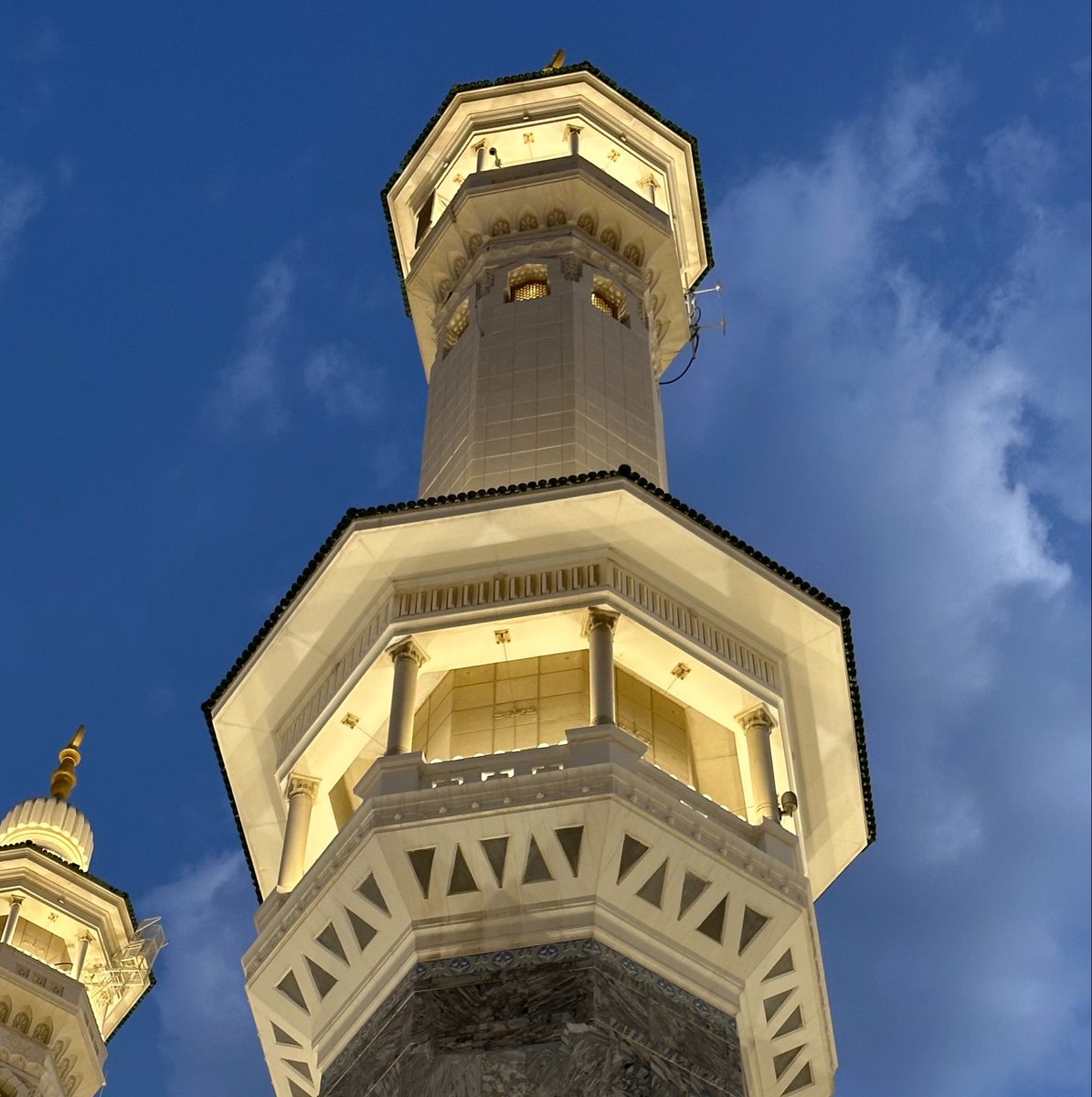 aabuawf_'s tweet photo. اللهم زد هذا البيت تشريفاً وتعظيماً وتكريماً ومهابة https://t.co/Xfk63pYgPn