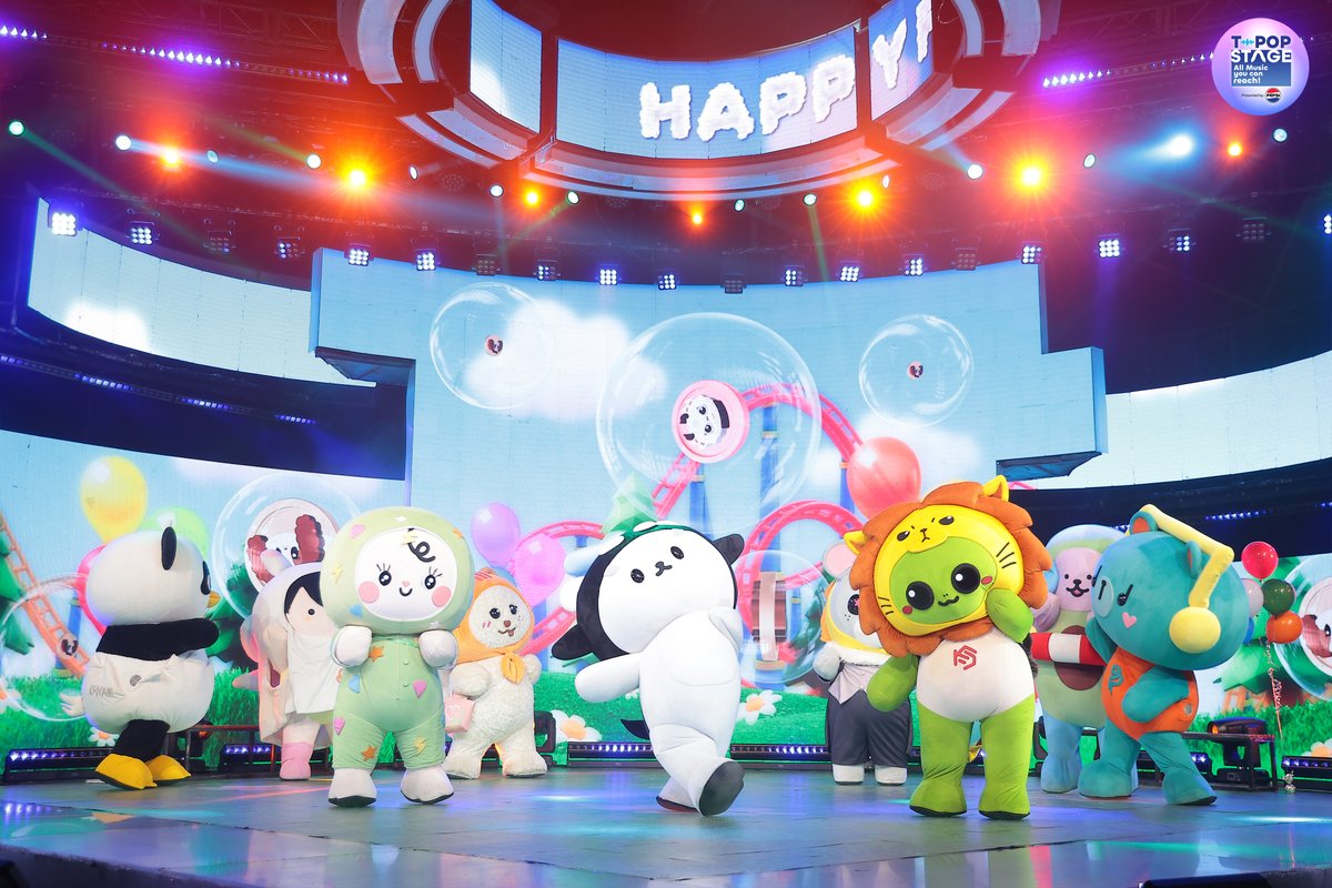 StageTpop's tweet photo. T-POP Stage presented by PEPSI 🤟

เพลง : Happy Family
ศิลปิน : POLCASAN, KING MAN, BABII, AVOCEAN, LOOK KHUNNOO, PERMPOON, MUVMUV, LUNAR, ANY

#HappyFamily 
#GMMTVRECORDS 
#GMMTV 

All Music you can reach!
#TpopStagepresentedbyPEPSIweek33 / 2026
#TpopStagepresentedbyPEPSI
🔵 วันพฤหัสบดีที่ 20 ส.ค. 69 เวลา 21.45 น.
#TPOP #WorkPoint23 #WorkPoint