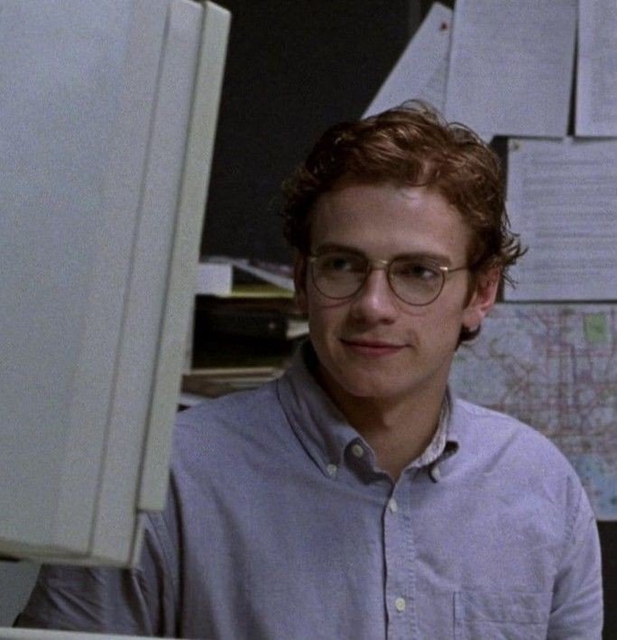 naberriesmuse's tweet photo. #haydenchristensen as stephen glass 

shattered glass(2003), dir. billy ray https://t.co/GGHLsqTl6c