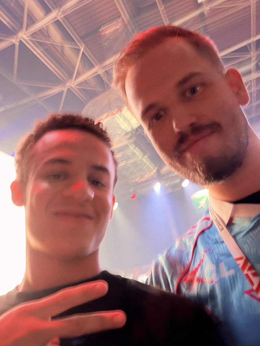 am_certi's tweet photo. CONFRONTED @BloodxEU FOR BLOCKING ME AND GOT AN UNBLOCK, LETS GOOO 😭 https://t.co/DT1Yq5BJBn