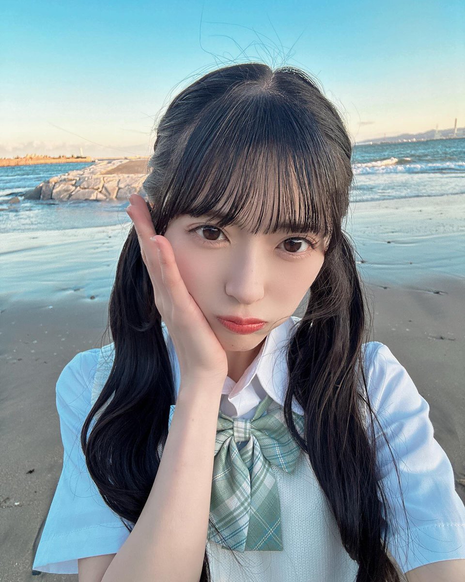 zero_040624's tweet photo. 방파제 아이리 셀카 너므 귀여워.... 깨물어버리고 싶음 https://t.co/TB8l0RK6lg