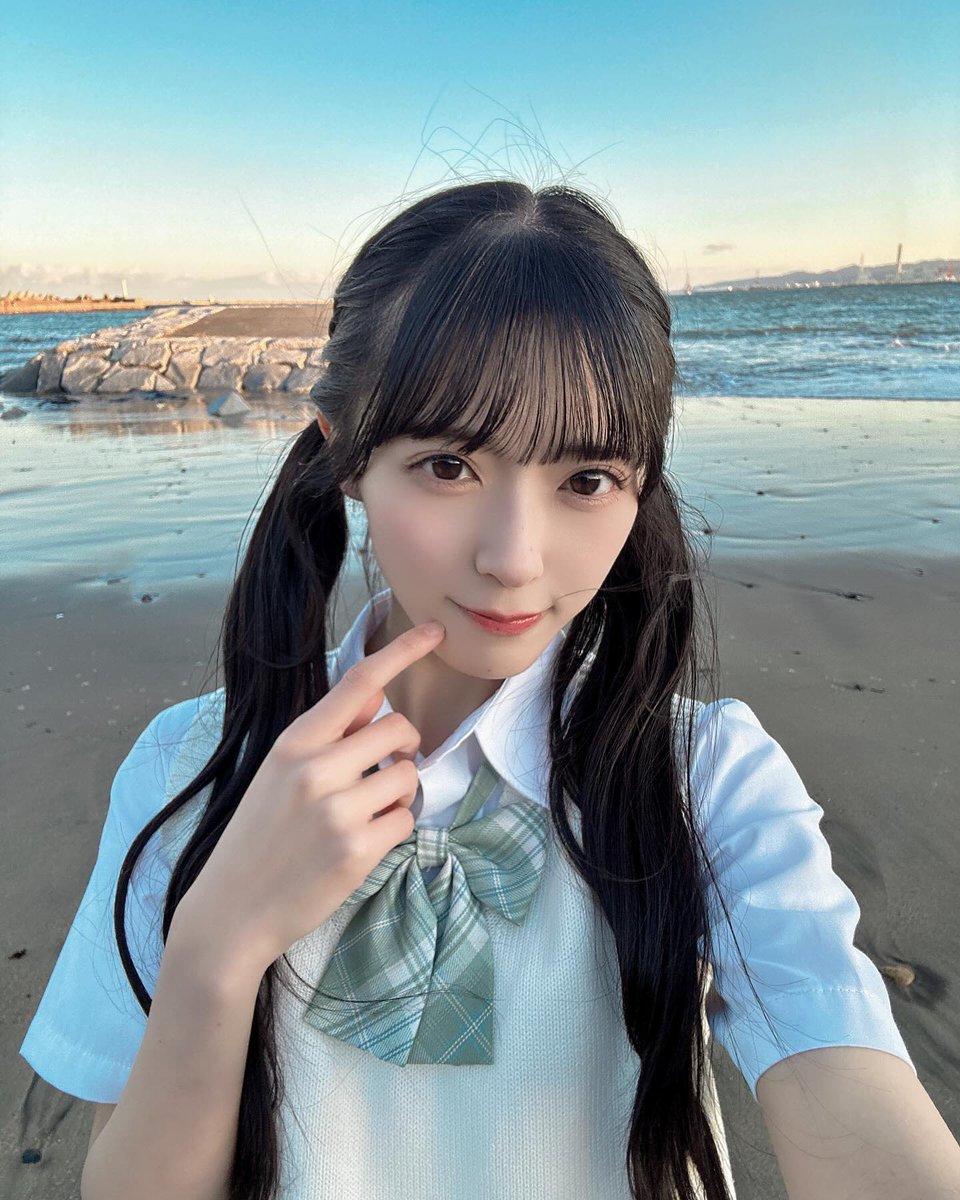 zero_040624's tweet photo. 방파제 아이리 셀카 너므 귀여워.... 깨물어버리고 싶음 https://t.co/TB8l0RK6lg