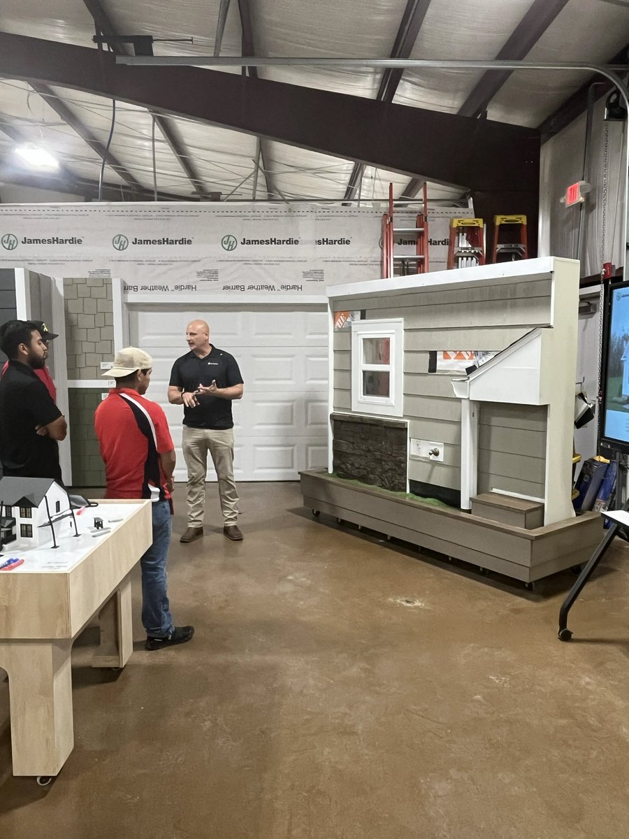 AOCGInc's tweet photo. Our Nashville team is sharpening their skills and raising the standard! 💪🔥
Through hands-on James Hardie installation training, our team continues to invest in the knowledge and expertise it takes to deliver consistent, high-quality results in the field. https://t.co/zizbjMTHbf