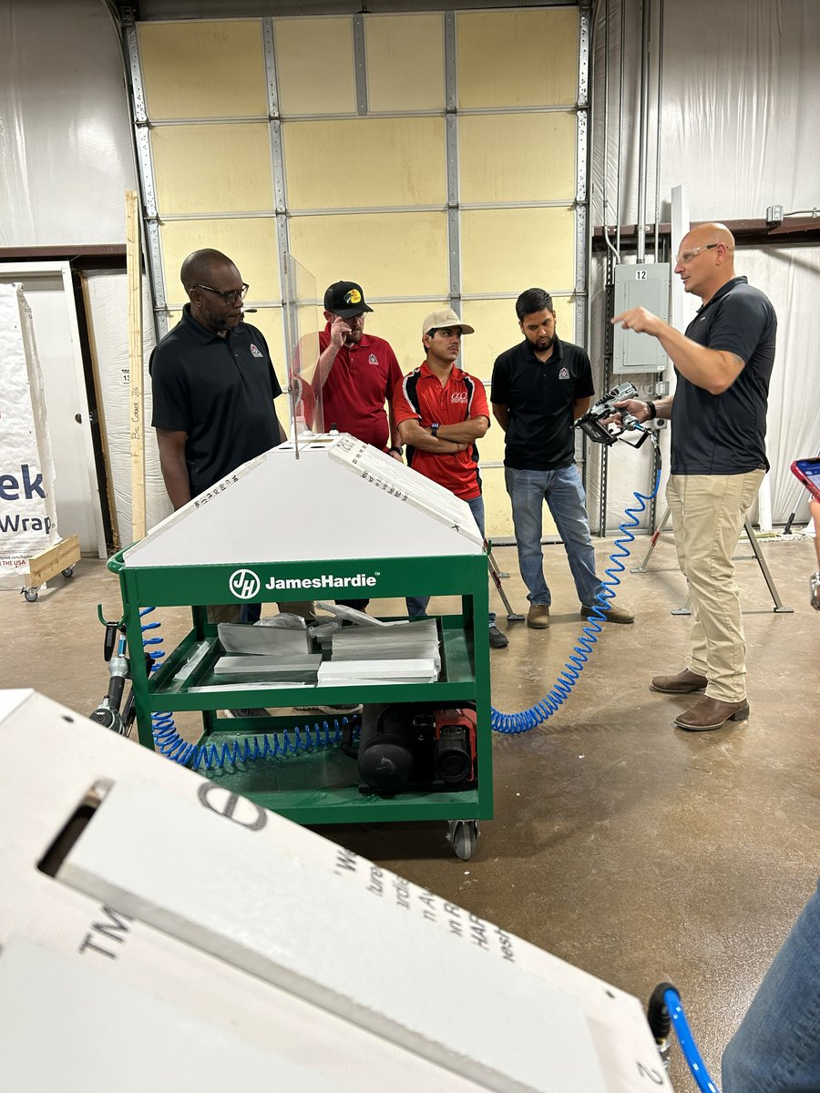AOCGInc's tweet photo. Our Nashville team is sharpening their skills and raising the standard! 💪🔥
Through hands-on James Hardie installation training, our team continues to invest in the knowledge and expertise it takes to deliver consistent, high-quality results in the field. https://t.co/zizbjMTHbf