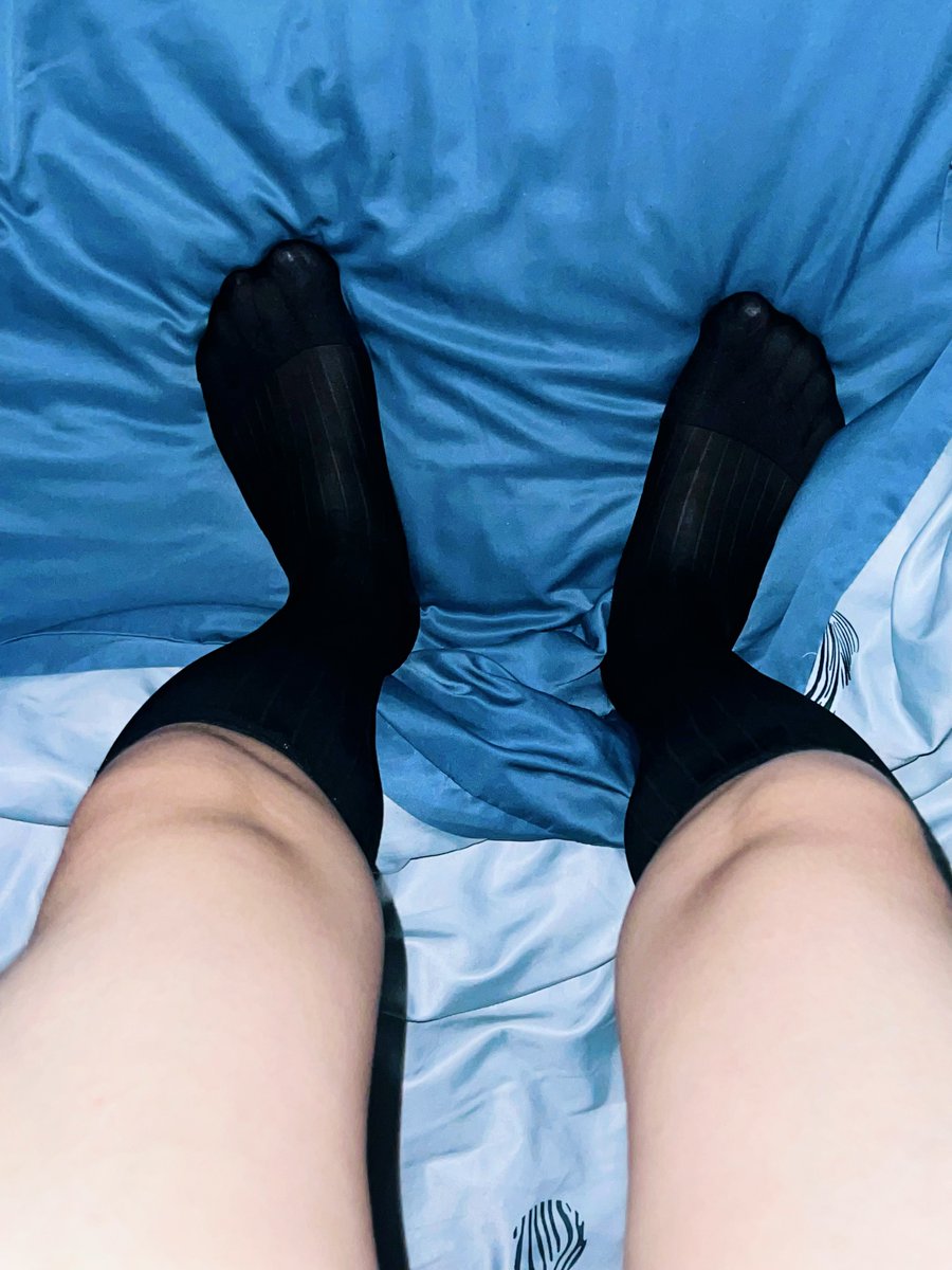 SayNaiGou's tweet photo. 🧦 https://t.co/c8NZdfbz76
