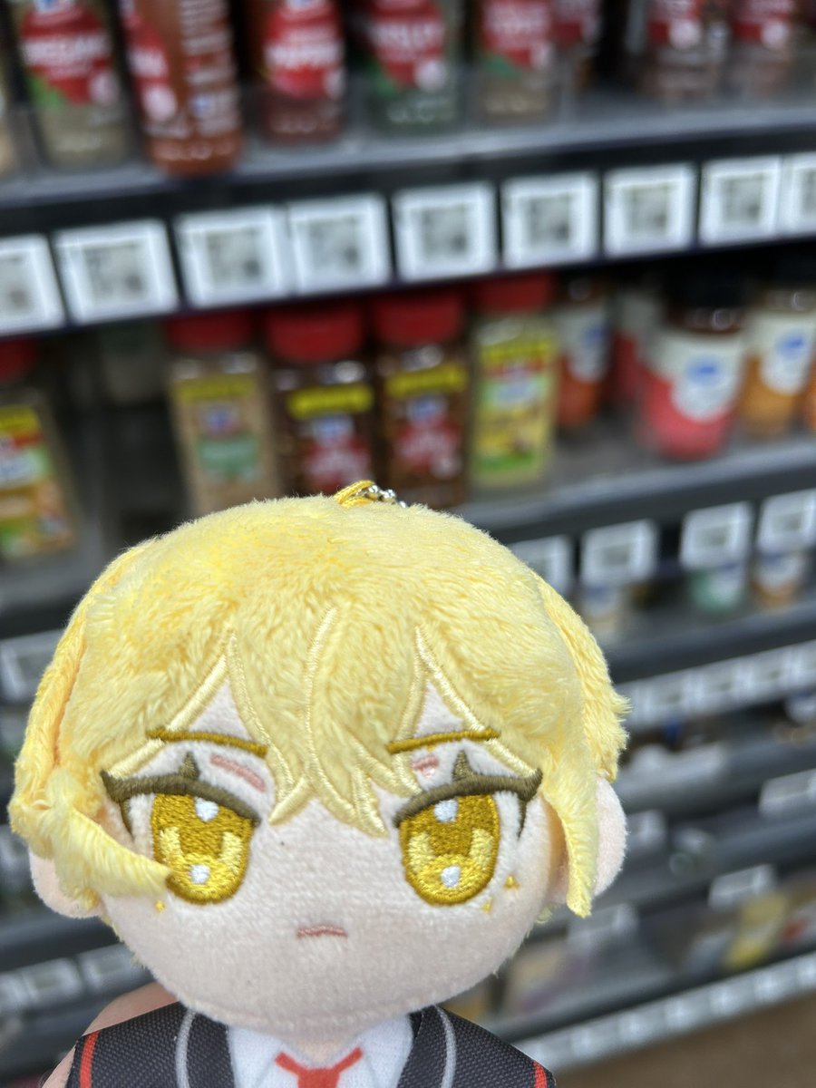 hongclairs's tweet photo. I’m at the local spice section at Walmart https://t.co/0lTgj3W5rN