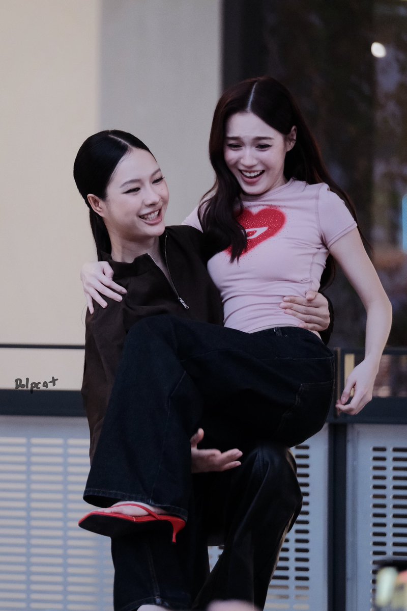 DolpCatML's tweet photo. Take her workwife back home. 

MILKLOVE AUTHENTICALLY ICONIC
#LSA50ICONS2026
#มิ้ลค์เลิฟ #MilkLove https://t.co/OG1SkMSs63