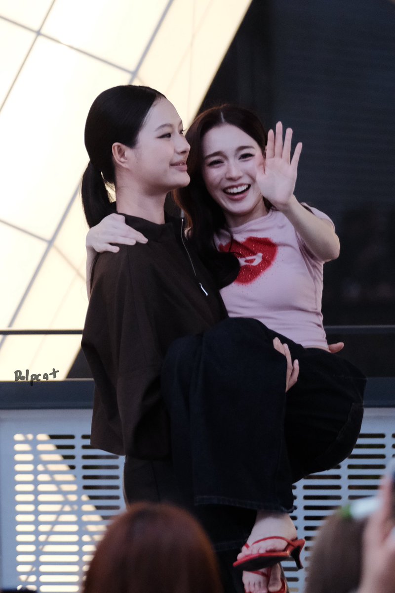 DolpCatML's tweet photo. Take her workwife back home. 

MILKLOVE AUTHENTICALLY ICONIC
#LSA50ICONS2026
#มิ้ลค์เลิฟ #MilkLove https://t.co/OG1SkMSs63