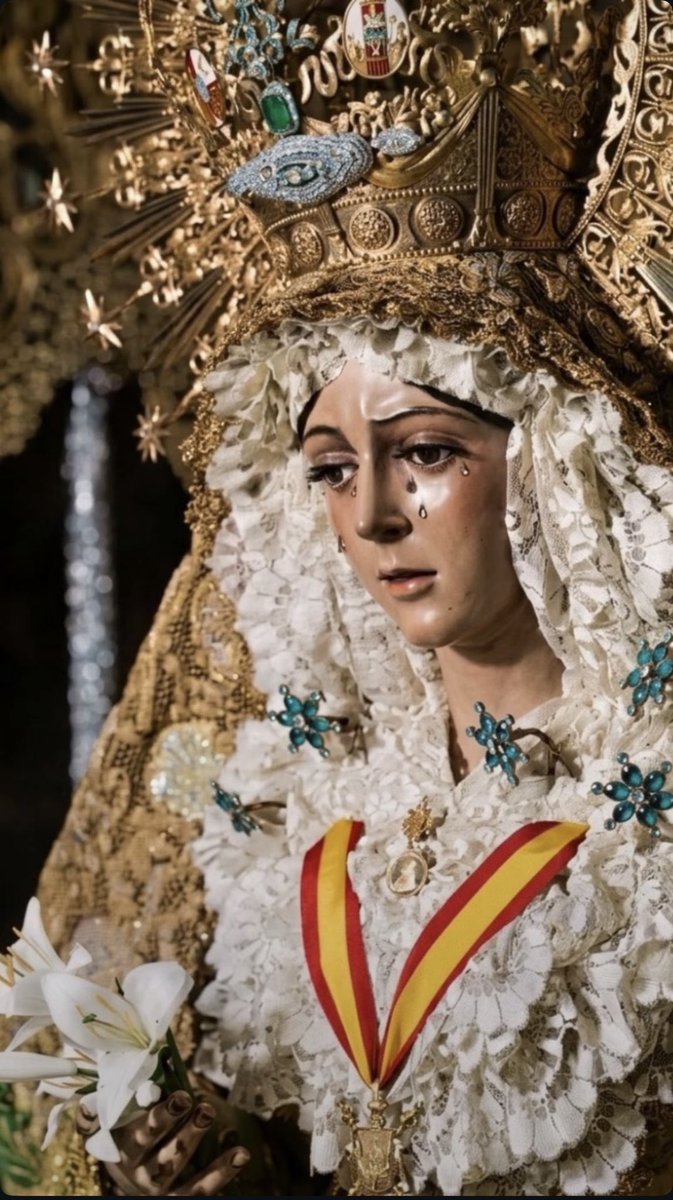 Gonzalojf98's tweet photo. El rostro de la Madre de Dios. https://t.co/bjb2B755LR