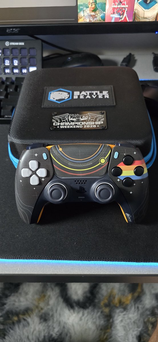 OhhSoCali's tweet photo. My new @BattleBeaver controller just in time for MW4! Can't wait to use it https://t.co/BBdYGq0Nw4