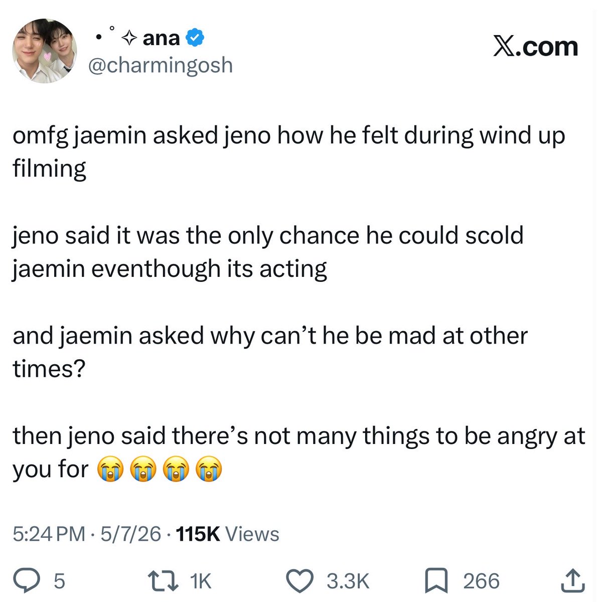 charmingosh's tweet photo. oh jeno wasnt lying when he said this kkkk 🩵 https://t.co/4hdbrF4G2m