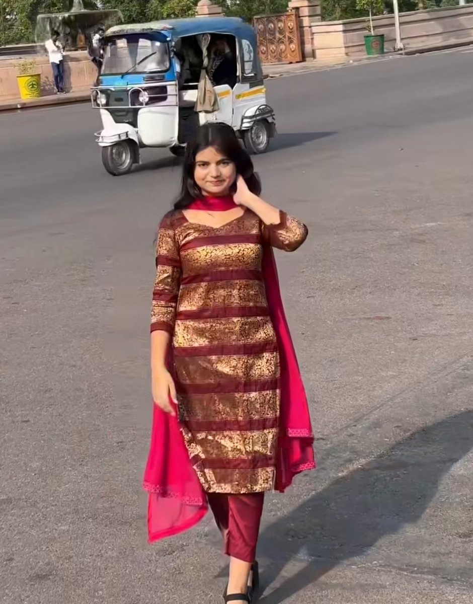 Divyarajpune's tweet photo. I am from Rajasthan and you.? https://t.co/ykmdedIxZS