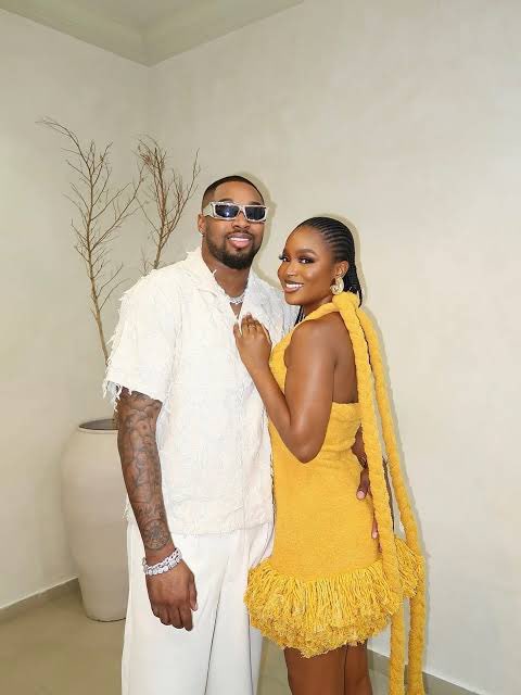 TheDamiForeign's tweet photo. Wait, Sheggz and Bella don break up ke😳 https://t.co/UxacYMqY3u