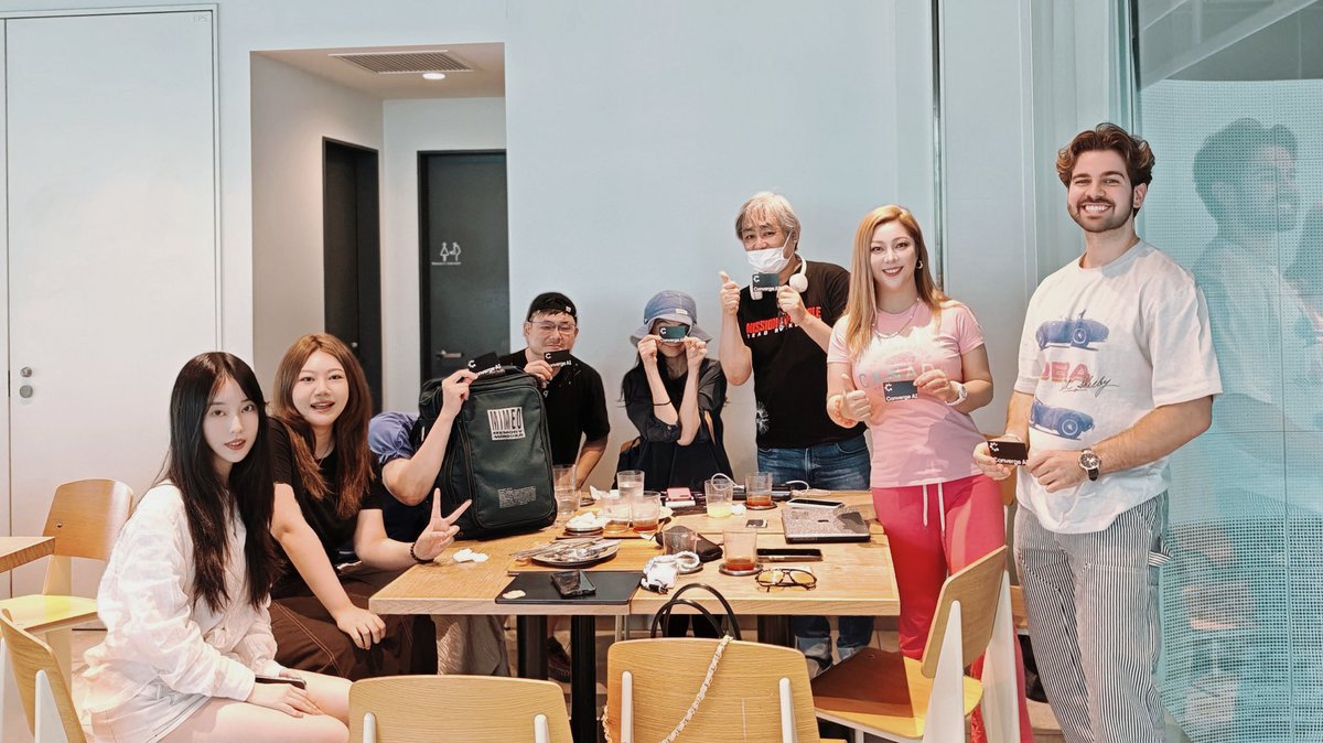 FramiaPro's tweet photo. 🤗本日参加してくれたAIクリエイター（AI Creator）の皆さん、本当にありがとうございました！

皆さんの作った動画、本当に凄くて感動しました！やっぱり東京は驚きがいっぱいですね！

FramiaのCPPクリエイター提携プランや、テーマ創作チャレンジ（ハッカソン）もお楽しみに！

#framia #convergeai #AI動画 #動画生成AI #AI映像