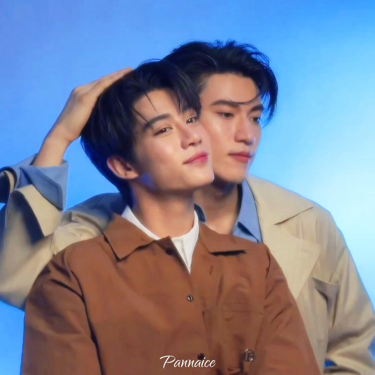 Panna_ice's tweet photo. ฉันรู้สึกว่าจักรวาลกำลังเคลื่อนไหว อยู่ระหว่างดวงตาของคุณกับฉัน

@innjakkrasin @Ongsacelcius1

#innongsa #อินองศา https://t.co/RcgsCmCJXG