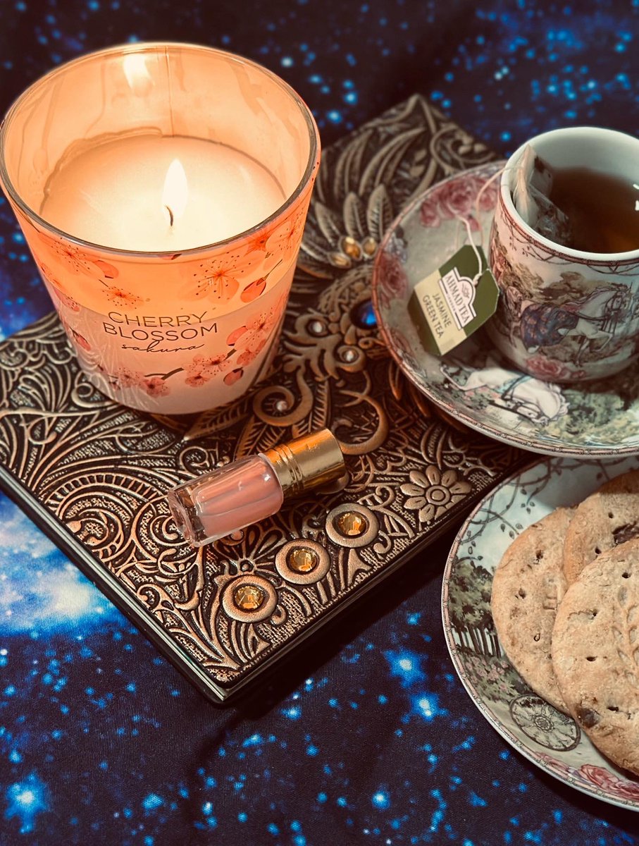 an5fa5l's tweet photo. 🕯️🍵❤️. https://t.co/WkpLgs8pq9