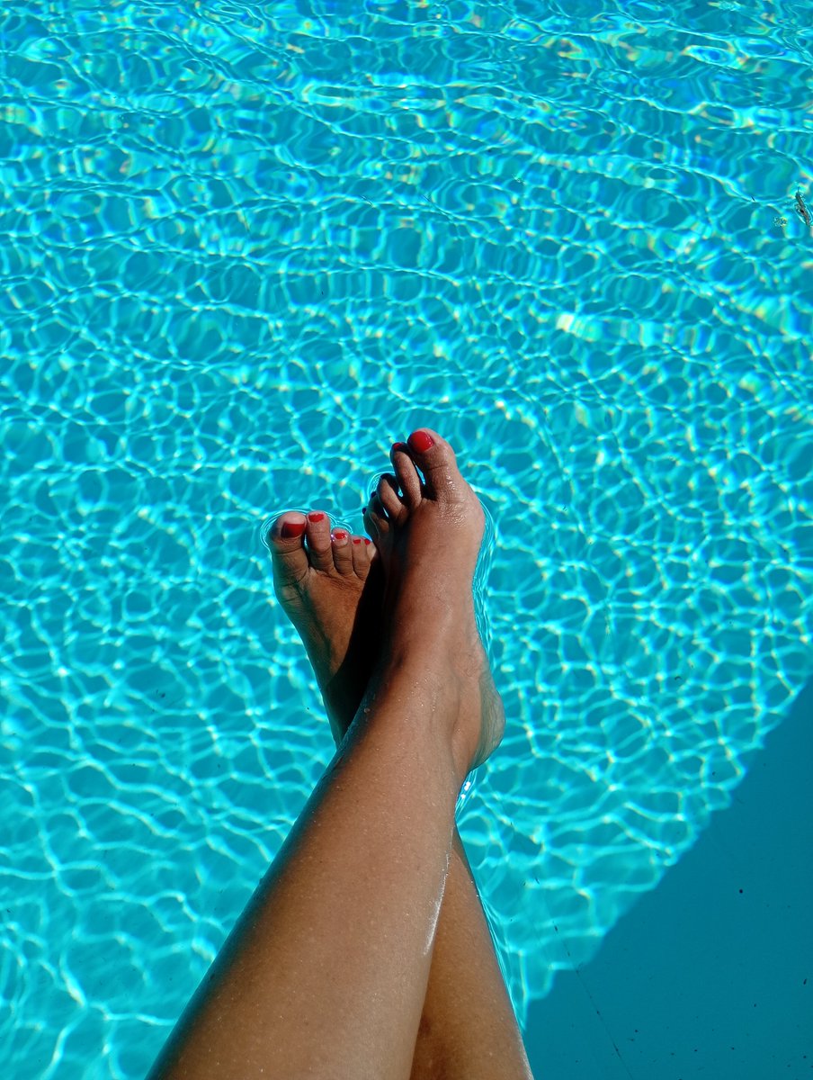 Minnie_Feet_'s tweet photo. @Wanda1569 I miei in ammollo👣🥰💦👣🔥 https://t.co/cXmsoq5mSz