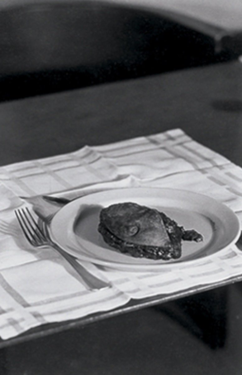 PsychoPunk77's tweet photo. @Berentrice (Lee Miller) https://t.co/VwhTenCoG0