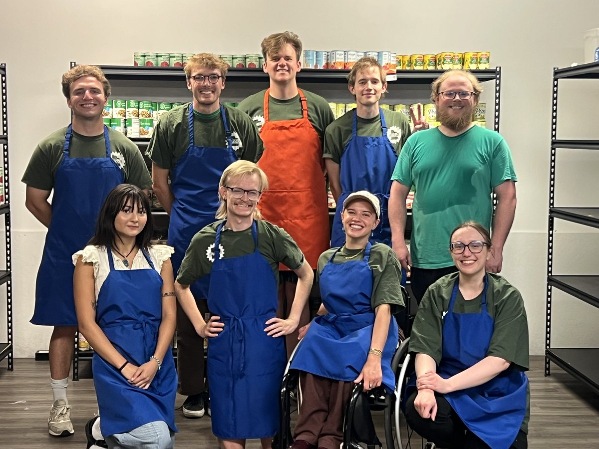 davidforutah's tweet photo. What if we made every politician volunteer at the food bank? Would they then finally get it?

We had so much fun volunteering at CASFB, you should all volunteer as well! https://t.co/yhuSWZccqi