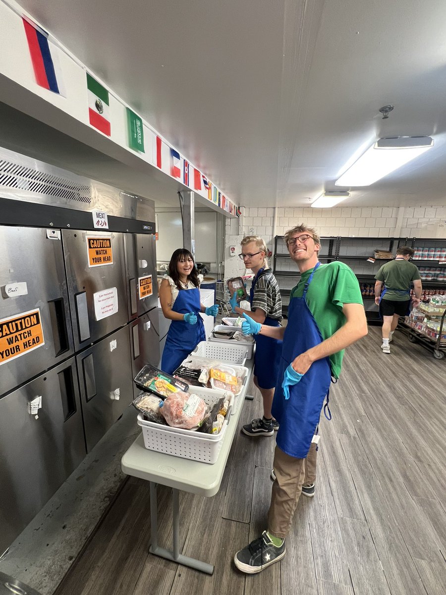 davidforutah's tweet photo. What if we made every politician volunteer at the food bank? Would they then finally get it?

We had so much fun volunteering at CASFB, you should all volunteer as well! https://t.co/yhuSWZccqi