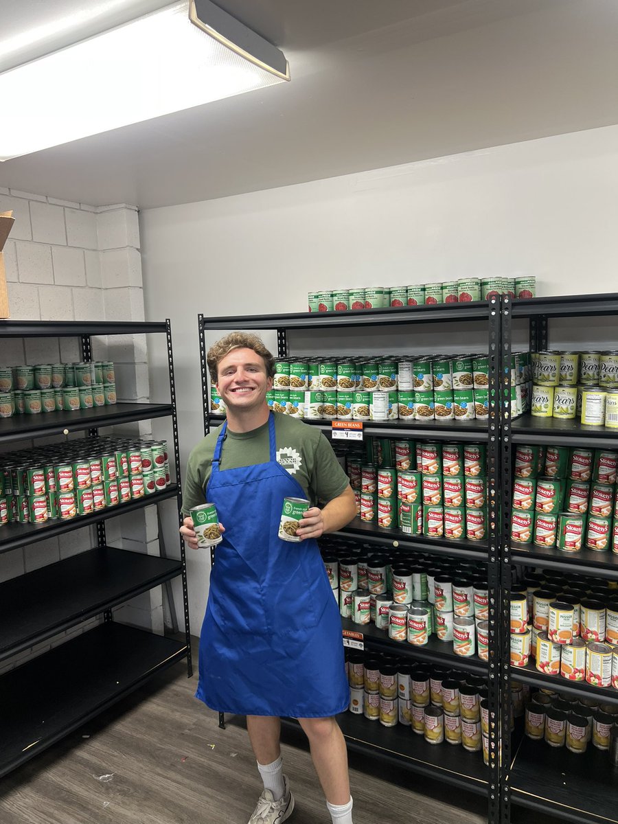 davidforutah's tweet photo. What if we made every politician volunteer at the food bank? Would they then finally get it?

We had so much fun volunteering at CASFB, you should all volunteer as well! https://t.co/yhuSWZccqi