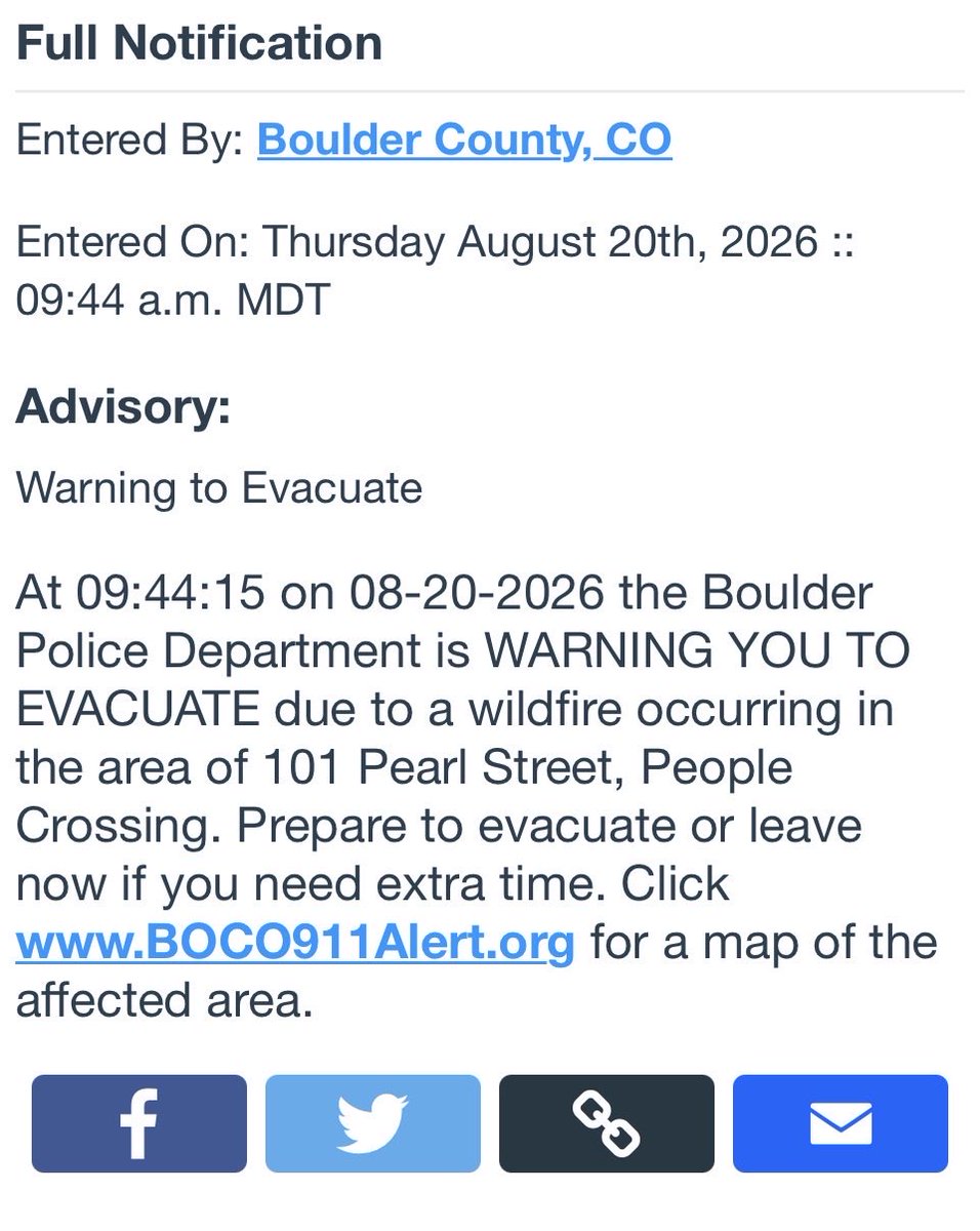 boulder_fire's tweet photo. Some individuals in certain geographic areas of Boulder have received an Advisory: Warning to Evacuate. Please sign up for emergency alerts at https://t.co/vNHq2SePRG https://t.co/ydTv3mKkMC