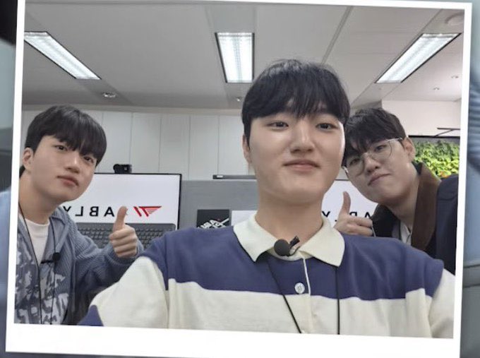 oandp__'s tweet photo. 뭐 이런 커여운 사진이,,,, 에이블리의 축복이 끝이없네 아 개조아아아아ㅏㅏㅏㅏ https://t.co/LW7hWXVmZQ