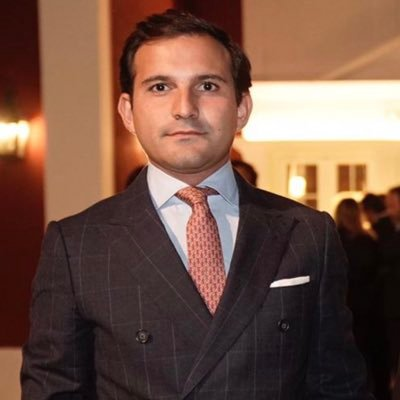 monteolivetanus's tweet photo. @ReverendaRoja Eduardo LGª de Jaime, miembro del PP y lameculos de Ayuso (@edulopgar por si se lo queréis recordar)
https://t.co/vrQn6SneUn https://t.co/vk3QO6JVMV