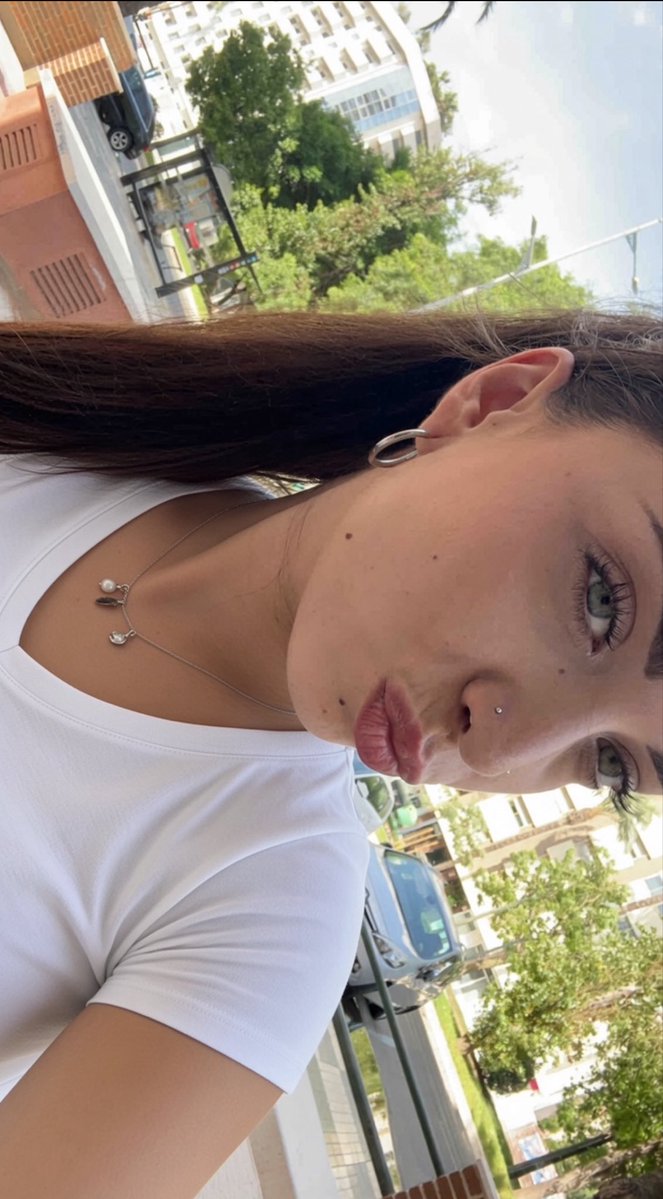 goddesssalba1's tweet photo. A esta carita no se le puede decir que no 🤣🧎🏼‍♂️‍➡️🧎🏼‍♂️‍➡️🧎🏼‍♂️‍➡️🐷🐷💸 https://t.co/J6Zpk2nJnS