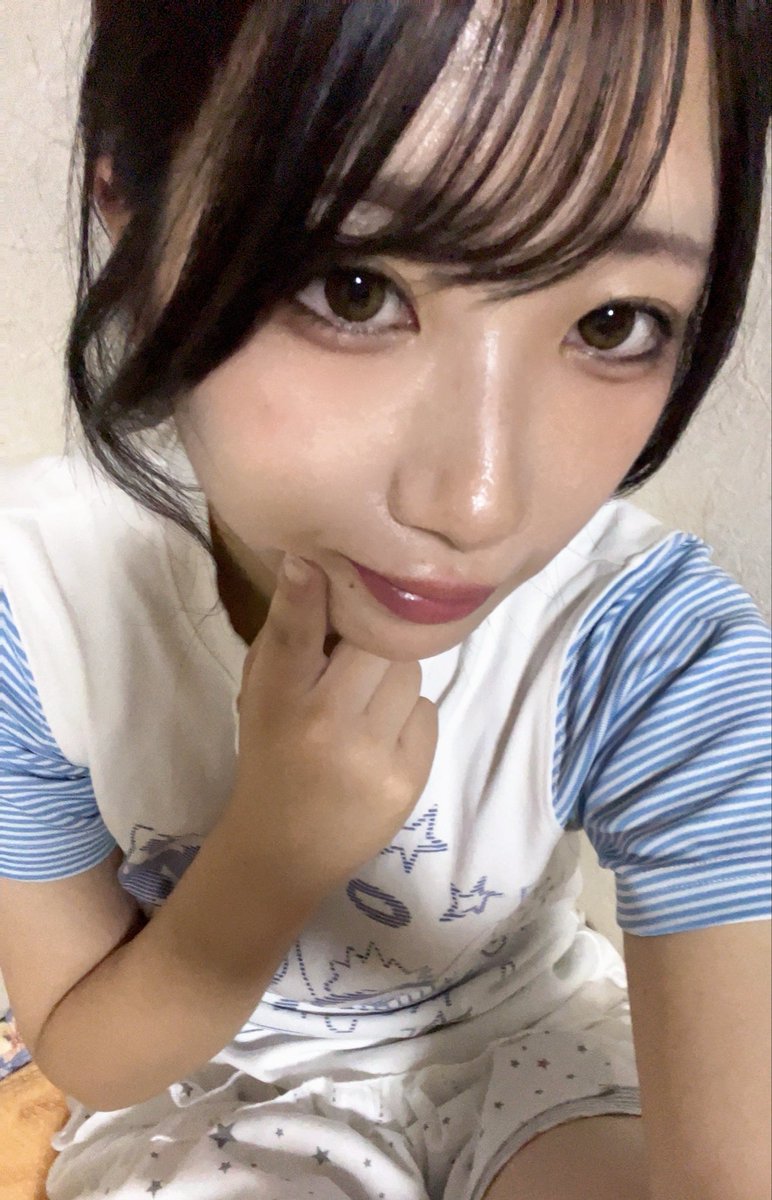 wieee_rin's tweet photo. 今日もおやすみ‼️ https://t.co/yR26g5H3oU