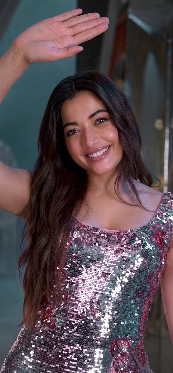 muthalbo's tweet photo. Rashmika Mandanna 

#Rashmika #RashmikaMandanna https://t.co/YjzMaeshJF