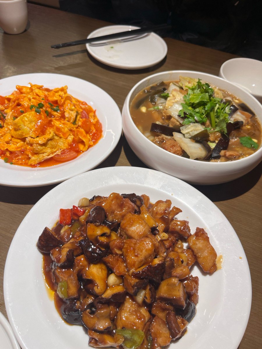 mariuszlesiak3's tweet photo. [From instant noodles for dinner to home-cooked meals every night — small changes make big days feel warmer. ]， https://t.co/hCZN0epyIN