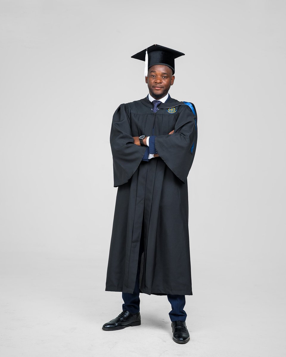 LuckieTaflo's tweet photo. 5th hat and probably my last.

Coding was a nightmare, especially as a beginner, but we challenged it, pushed through and finished. Every hat was dedicated to a different person in my family. An unforgettable journey🎓 https://t.co/ZmMtWuLm2u