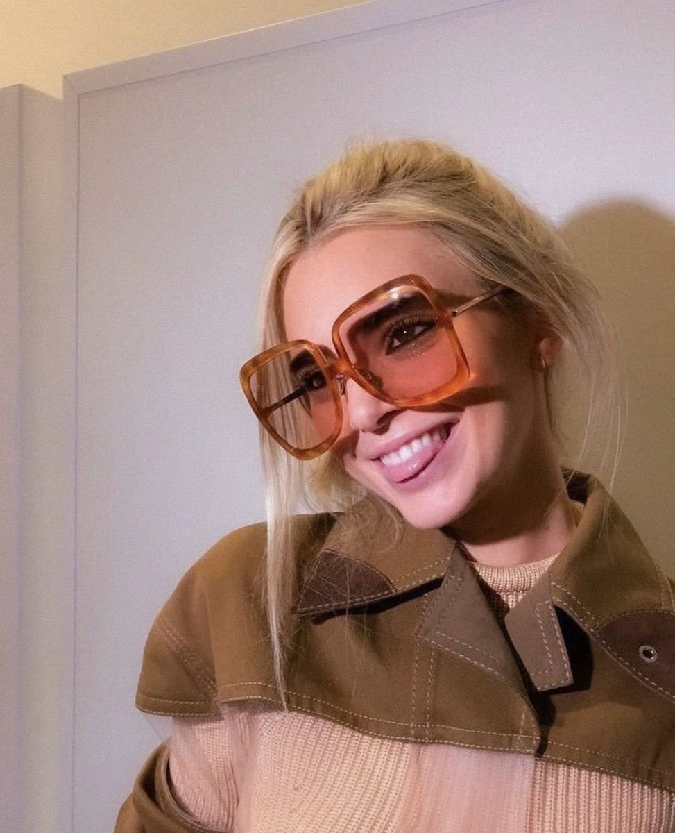archivekend's tweet photo. blonde kenny for fendi 2019 https://t.co/SLMhkGcMJJ