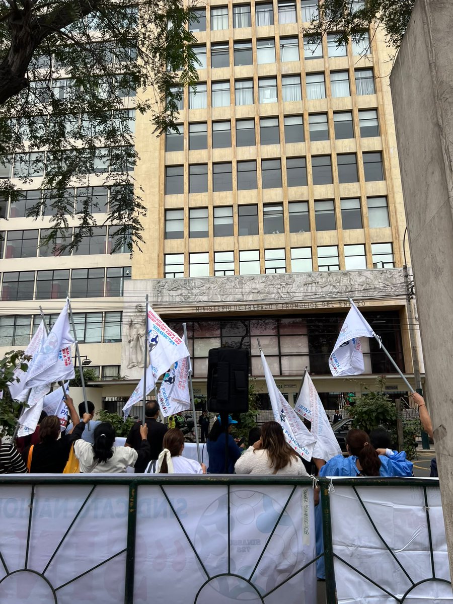 hscyet5's tweet photo. Los Cas Indeterminados de Essalud solicitamos la Reglamentación de la Ley 32568. Mas de 12 mil Familias piden Justicia Social
@EsSaludPeru

@MTPE_Peru

@JuanSheput

@mikitorresfp

@OscarReto62

@AnaliMarquezH

@HarveyColchado

@sinassc728

#ImplementaLey32568 #CasNuncaMas https://t.co/tRqSLR7brD