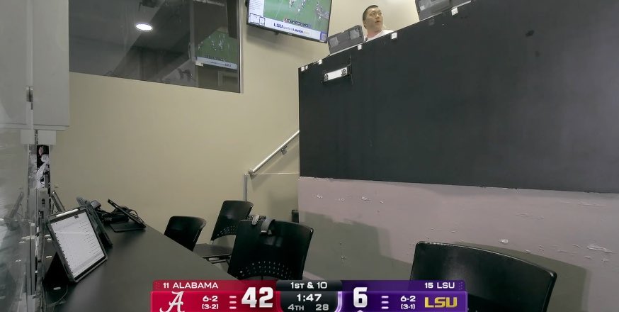 JDough73's tweet photo. @secnumbersguy No one huh 🤔 https://t.co/E1xzi6cmv3