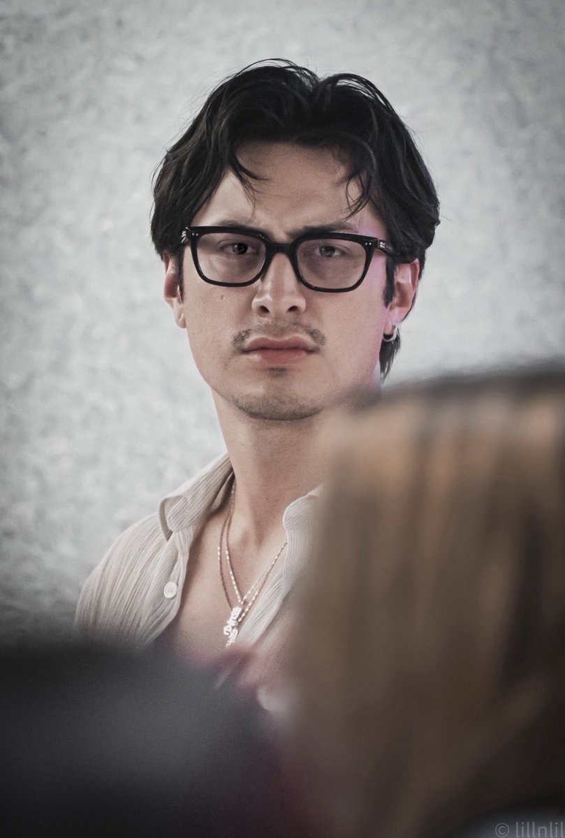 thief404's tweet photo. Hudkorea and hudstache you will always be number 1 https://t.co/zLPn7X5uZb