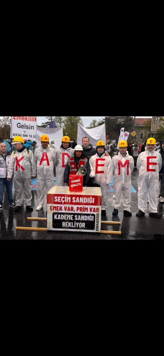 Abdullahkoc70's tweet photo. @EmadDernegi Karagahımızda hak hukuk adalet nöbetinde @EmadDernegi odamızda olacağız #ArtıkSıraKademede

 #EmekçiyeKademeŞart https://t.co/QtDeJkh8y7