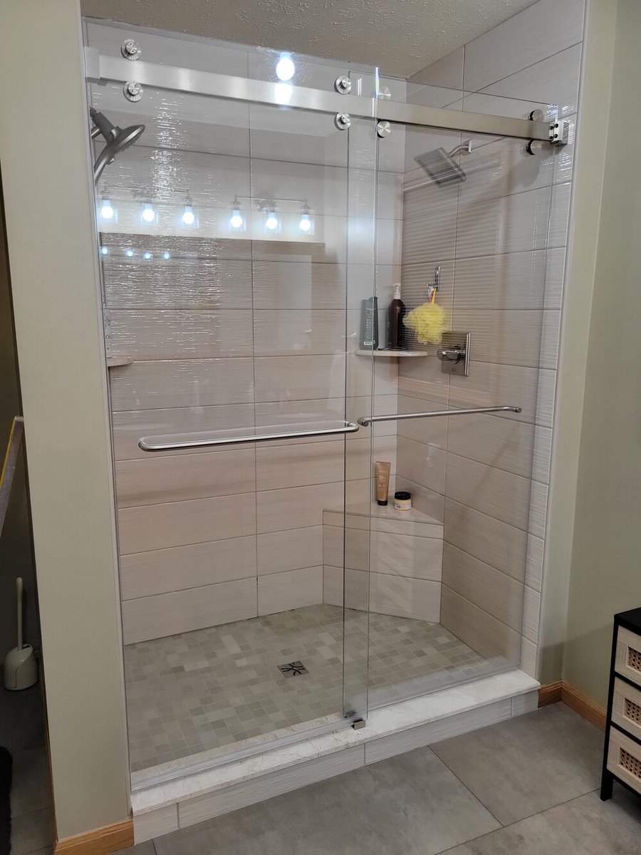 wolverine_glass's tweet photo. Pro tip: using towel bars as grab bars isn’t safe! Real grab bars in your shower add stability, but only if they're anchored into the wall. 🛠️
Learn more: https://t.co/LILfoeLgGg
#BathroomRemodel #Novi #AnnArbor #CustomGlass #BathroomDesign https://t.co/c6NGoaG51H