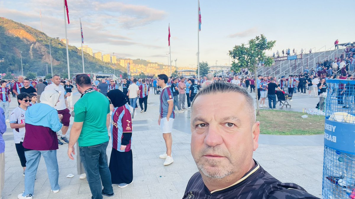 Selo61Can's tweet photo. ❤️💙 🏆 #TSvFTC #UEFA Avrupa ligi mekan a giriş yapıldı çektiğimiz şutlar GOL olur inşallah 🙏 https://t.co/zFVAQN45Py